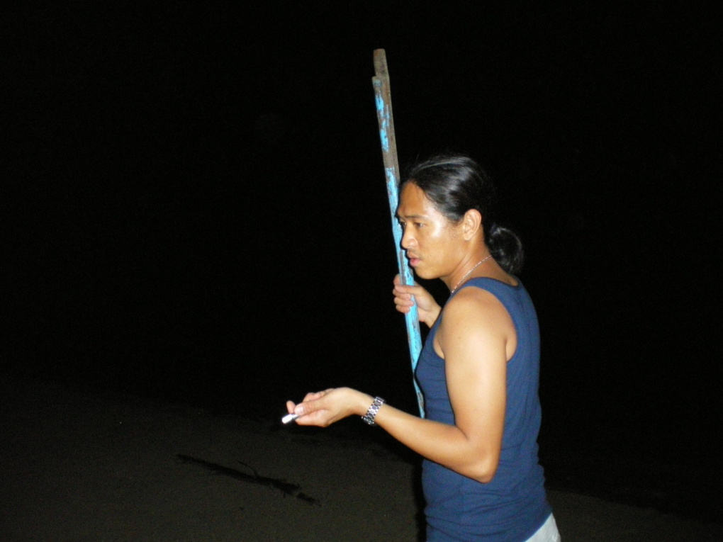 Dans le sud de Luzon près de Batangas et en face de l'île de Mindoro. du 12 au 15 octobre