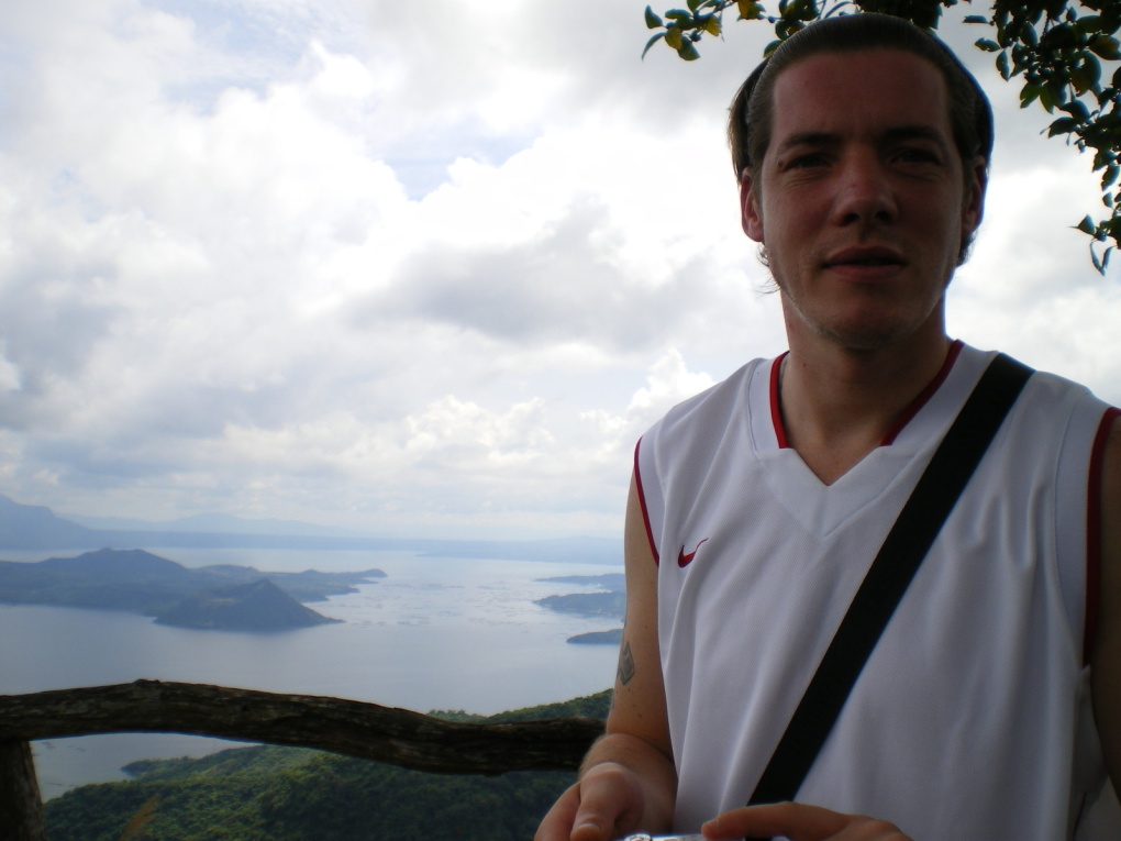 diner au restaurant avec vue sur le Taal Volcano, le 06 octobre