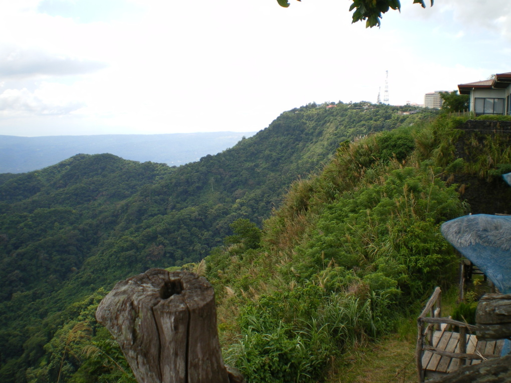 diner au restaurant avec vue sur le Taal Volcano, le 06 octobre