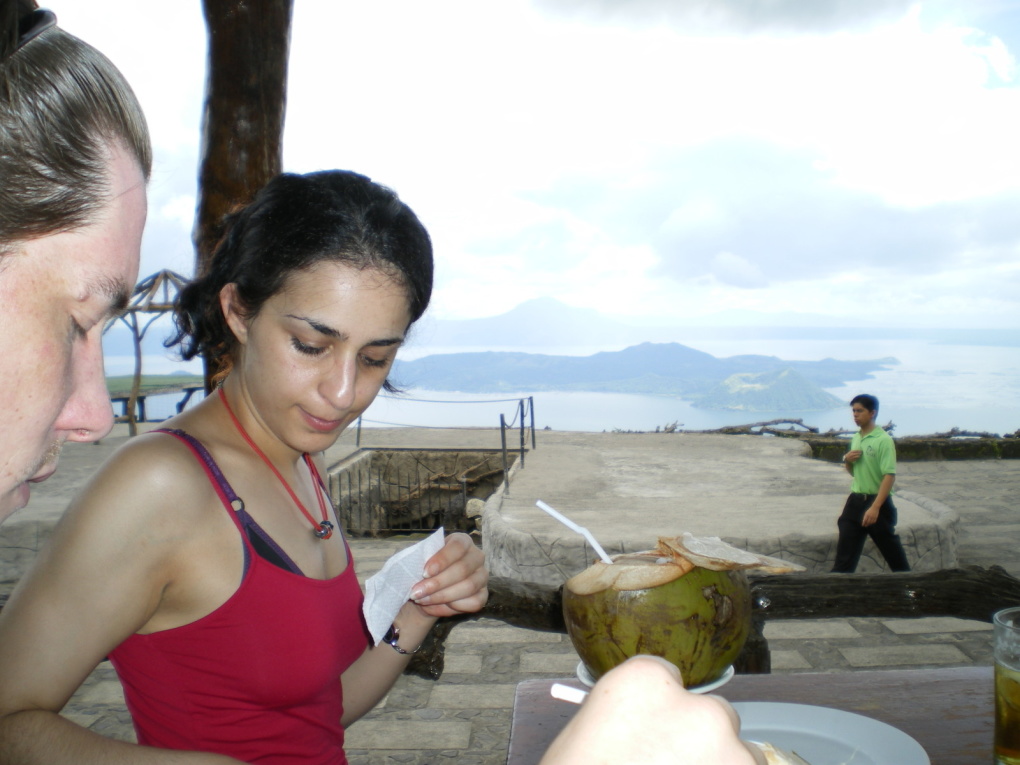 diner au restaurant avec vue sur le Taal Volcano, le 06 octobre