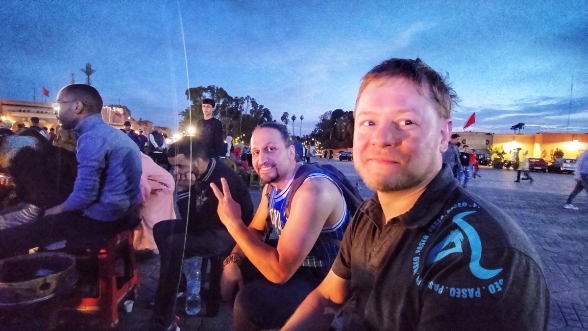 Marrakech,la ville au milles et une teintes,Marrakech,sommet conquis,massage,ville rouge,palais bahia,lieux emblématiques,vallée ourika,evasion,marrakech by night,place jemaa el fla