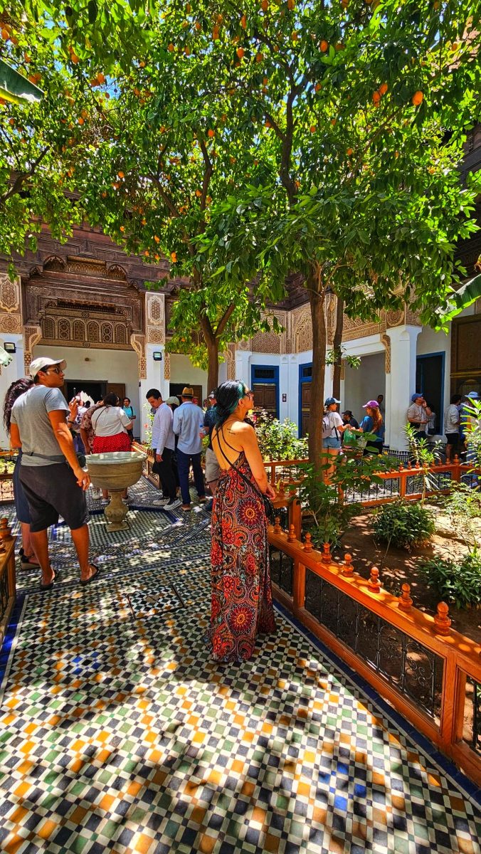 Marrakech,la ville au milles et une teintes,Marrakech,sommet conquis,massage,ville rouge,palais bahia,lieux emblématiques,vallée ourika,evasion,marrakech by night,place jemaa el fla