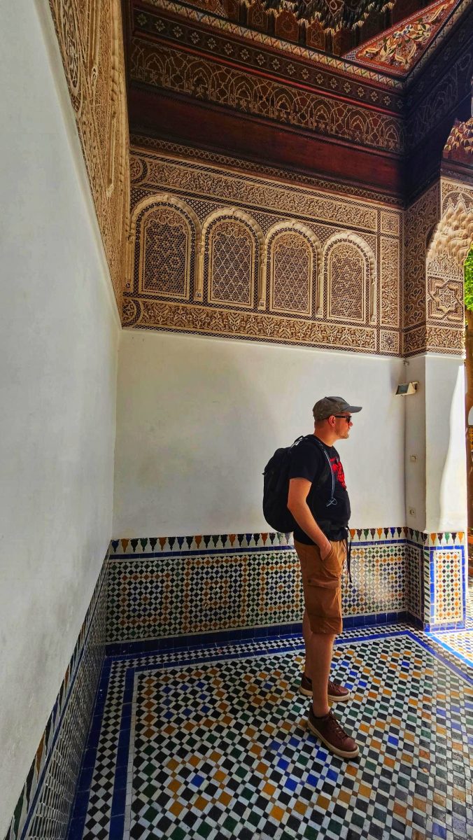 Marrakech,la ville au milles et une teintes,Marrakech,sommet conquis,massage,ville rouge,palais bahia,lieux emblématiques,vallée ourika,evasion,marrakech by night,place jemaa el fla