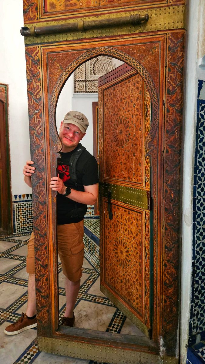 Marrakech,la ville au milles et une teintes,Marrakech,sommet conquis,massage,ville rouge,palais bahia,lieux emblématiques,vallée ourika,evasion,marrakech by night,place jemaa el fla