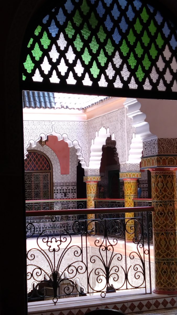 Marrakech,la ville au milles et une teintes,Marrakech,sommet conquis,massage,ville rouge,palais bahia,lieux emblématiques,vallée ourika,evasion,marrakech by night,place jemaa el fla